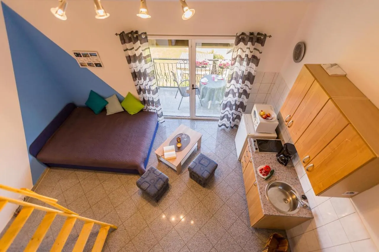 Apartment Mery Pula